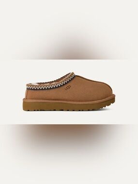NWOB UGG Tasman II Slippers in Chestnut 6